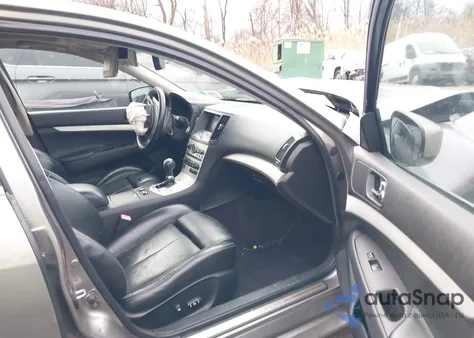 2009 Infiniti G37X из США, поврежденный, VIN JNKCV61F09M351760